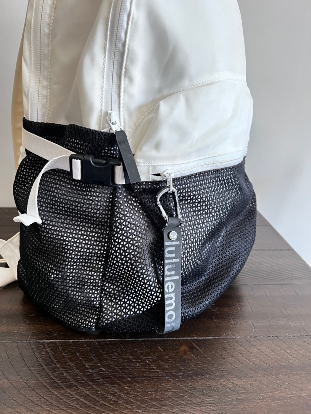 Lululemon All Hours Backpack - Picture 5 of 8